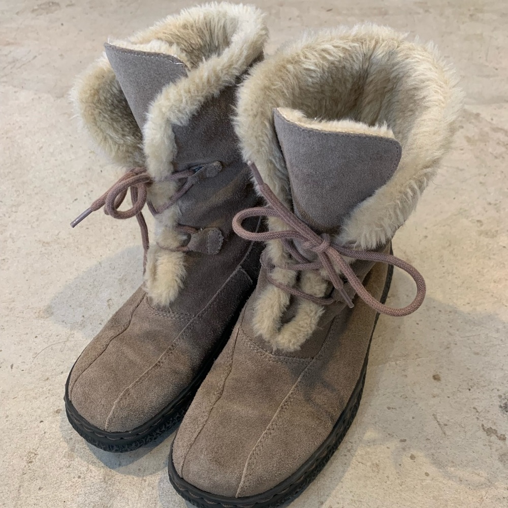 Bare trap Whitney boots